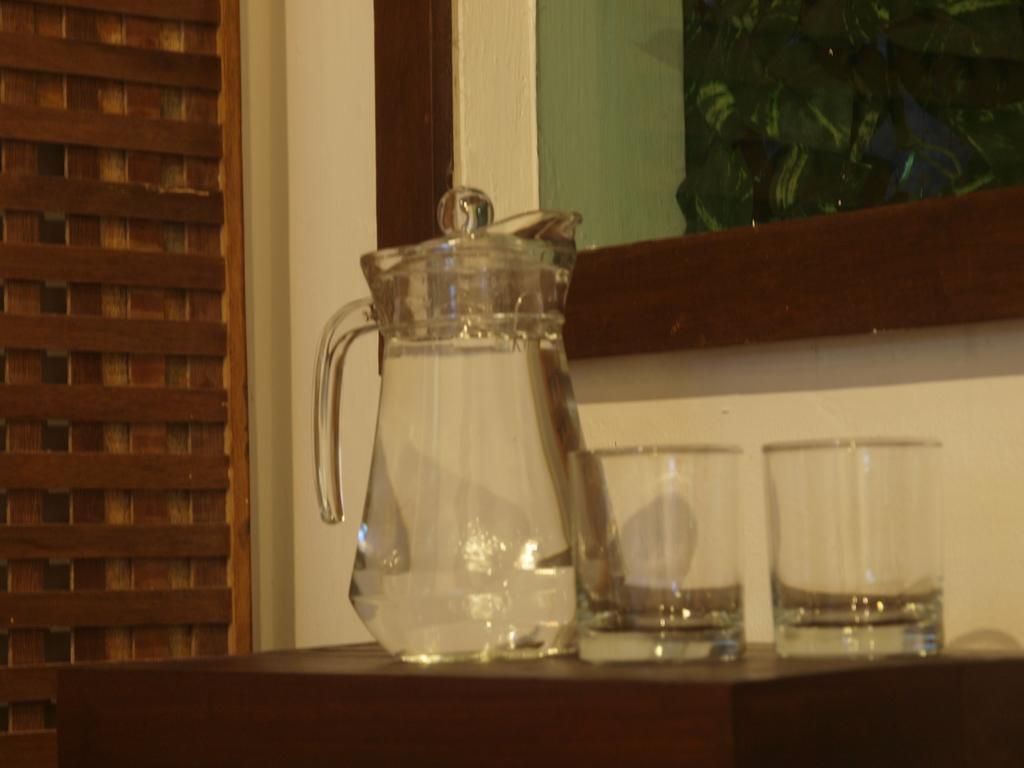 Flores Gallery Hotel Bandung Exteriör bild